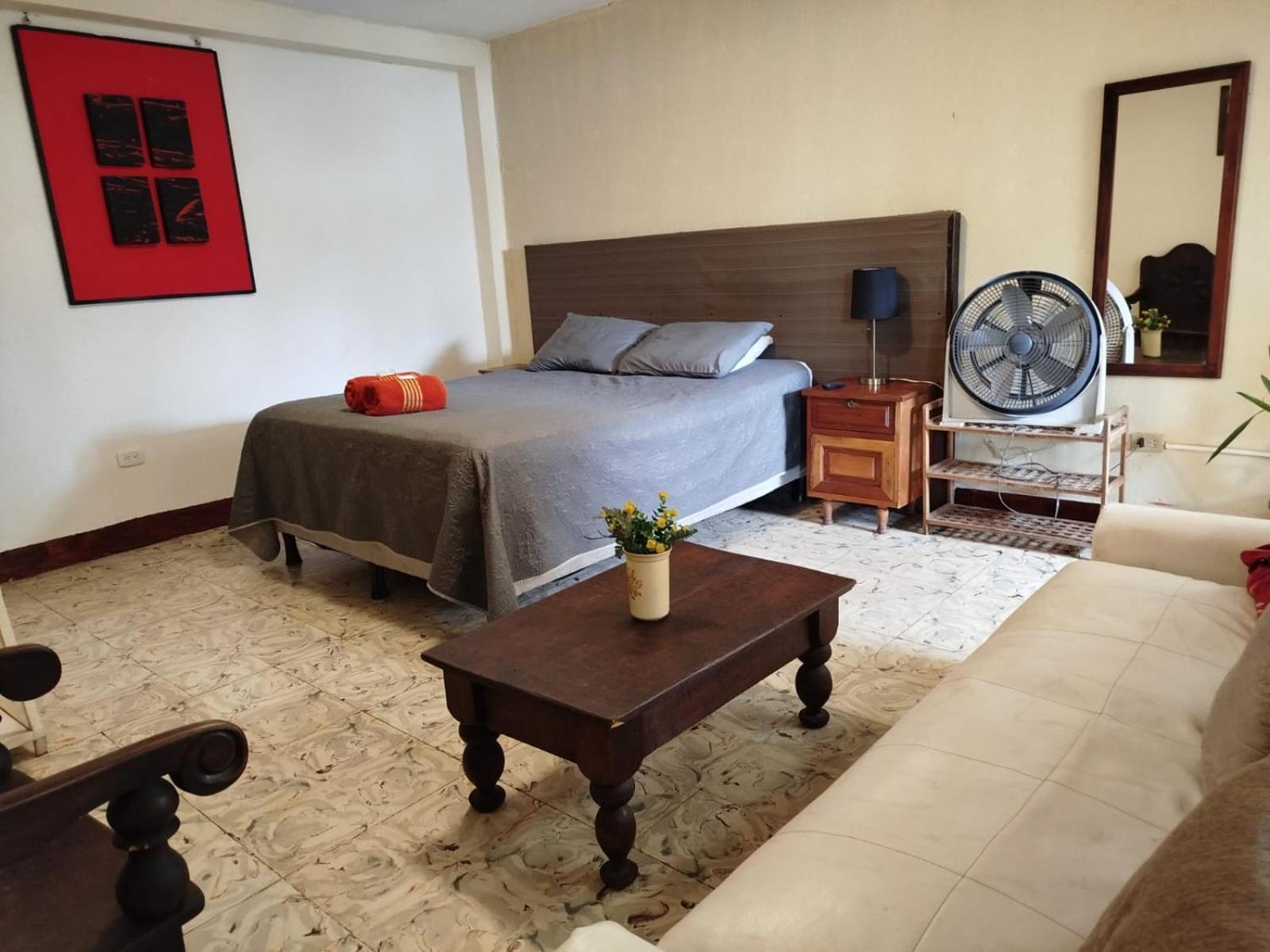 Estu Habitaciones Guatemala City Luaran gambar